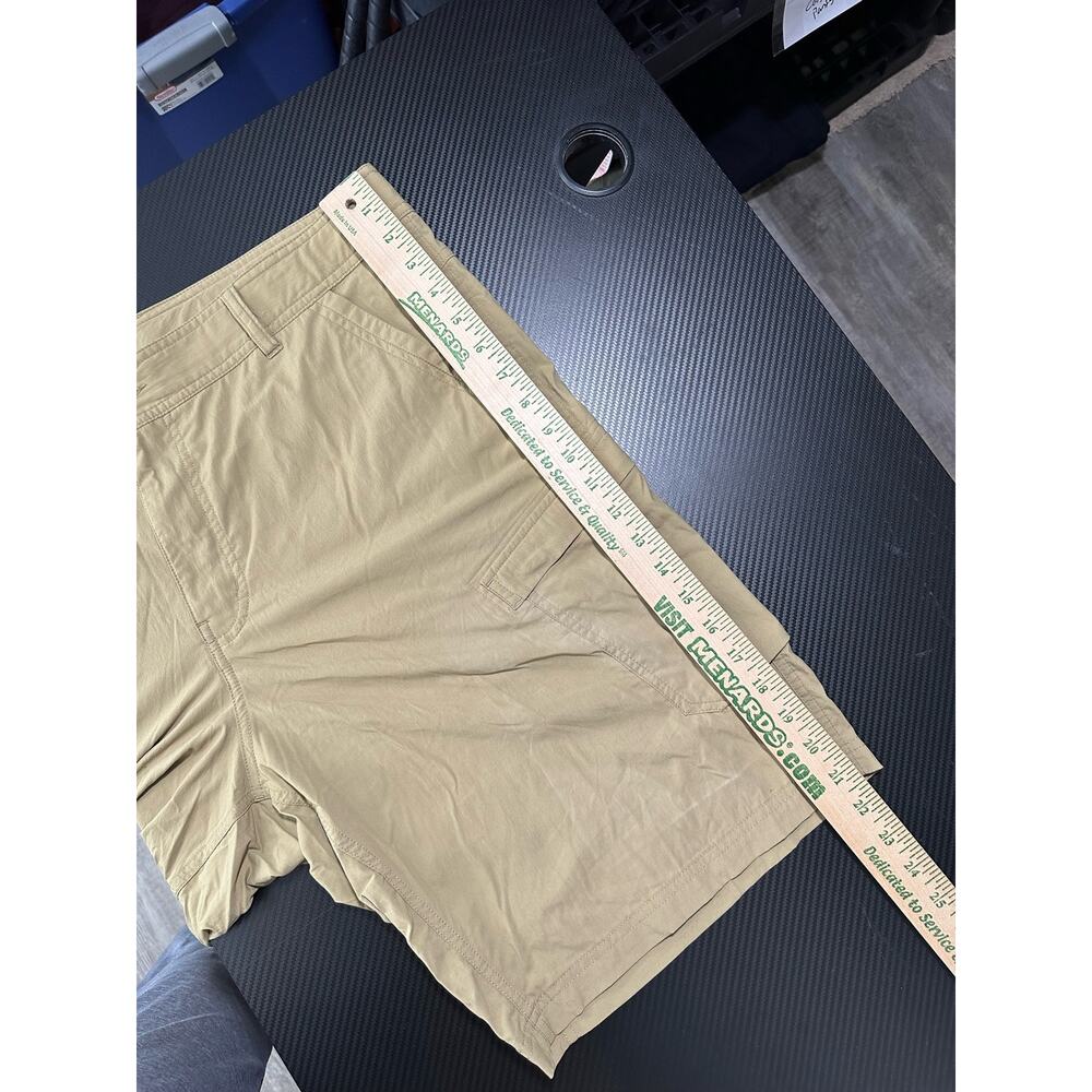 REI Co-op Tan Belted Nylon Cargo Shorts Size 40 Hiking Outdoor Breathable - Picture 5 of 13